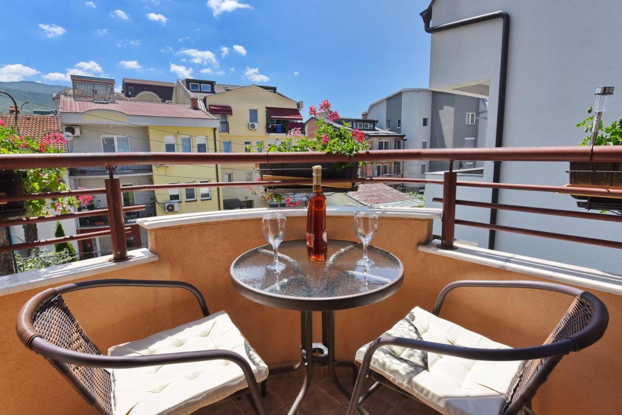 Si Apartments Ohrid With Free Parking エクステリア 写真